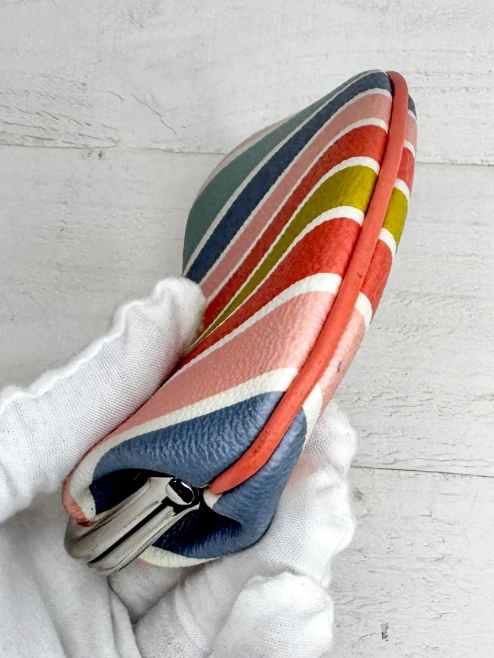 Coach Kisslock Coin Purse Multicolor Stripe Leather Clutch Wallet w/ Box - Picture 6 of 9
